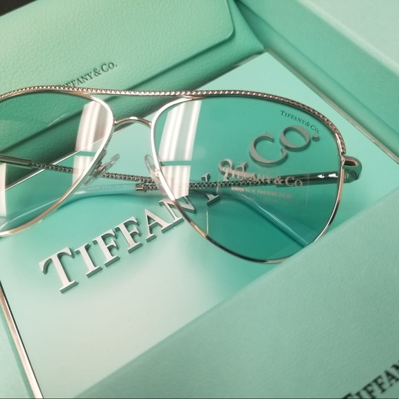 Tiffany&Co. Diamond Point Aviators 2019 Collection - Picture 3 of 8